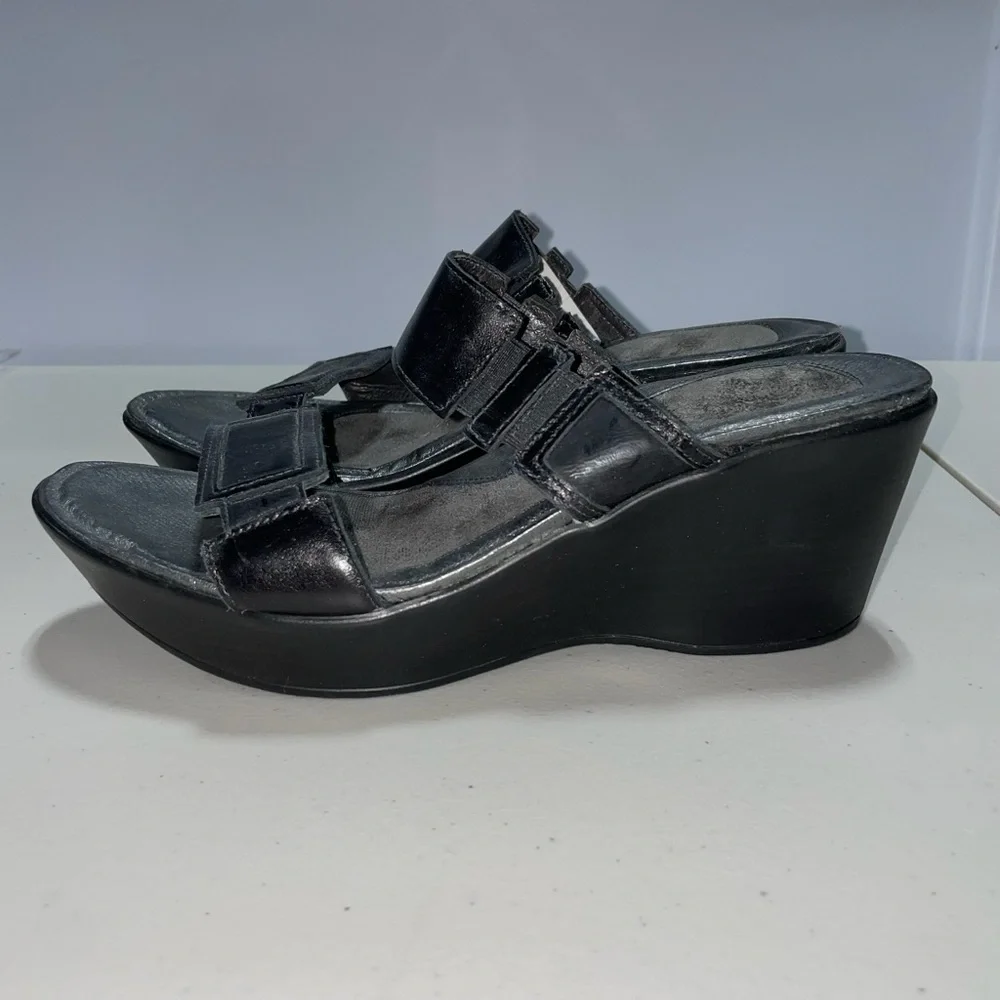 NAOT Footwear Women's Treasure Wedge Sandal Size 39